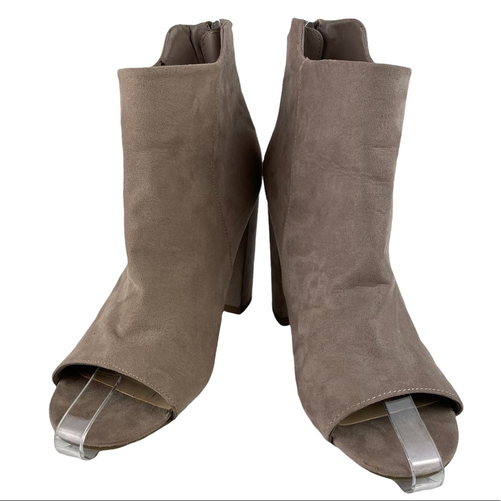 Bar iii Adalyn Vegan Suede Leather Zipper Back Heeled Ankle Booties Open-Toe 9